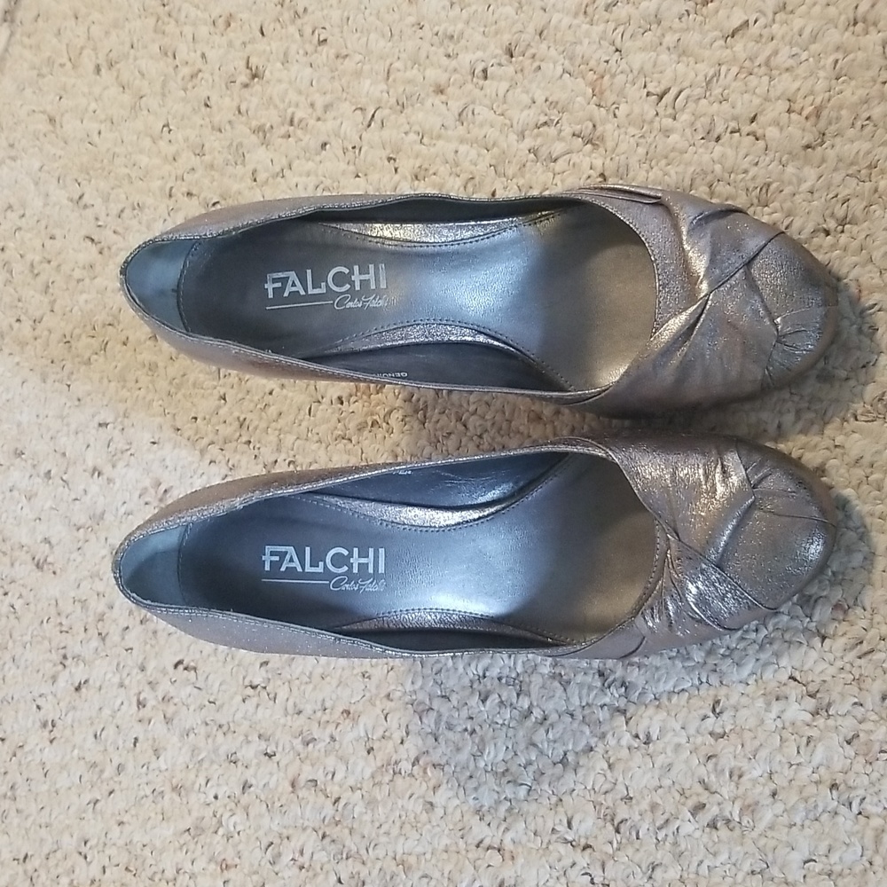 Falchi 2' heel silver shoes, size 8.5